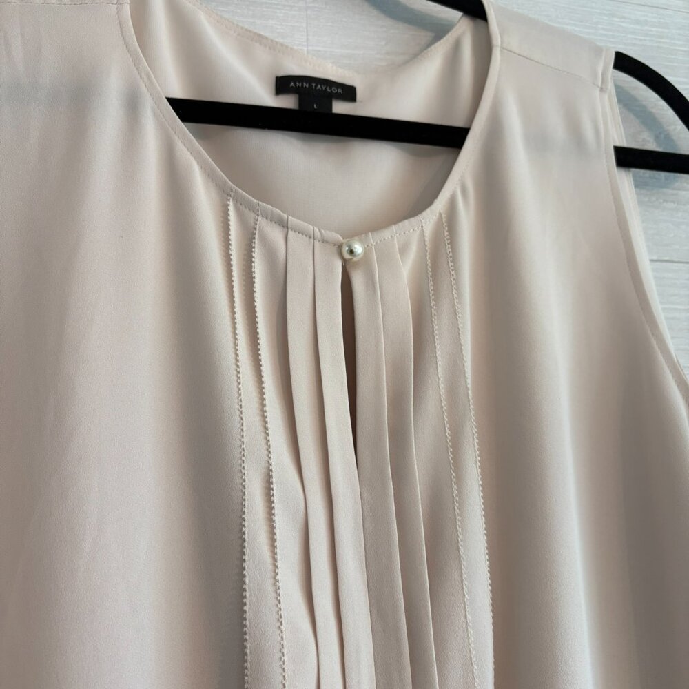 Ann Taylor chic beige sleveeless Large - Picture 2 of 6